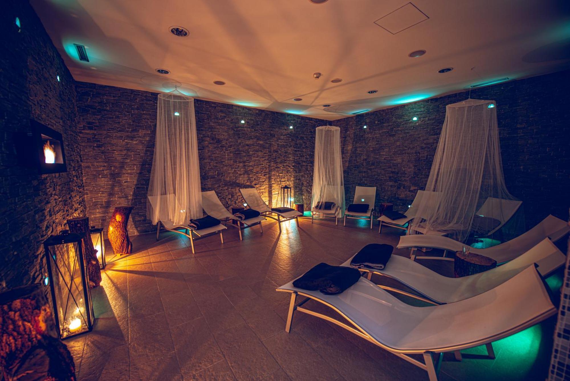 Wellness Hotel Vista Dolni Morava Ngoại thất bức ảnh