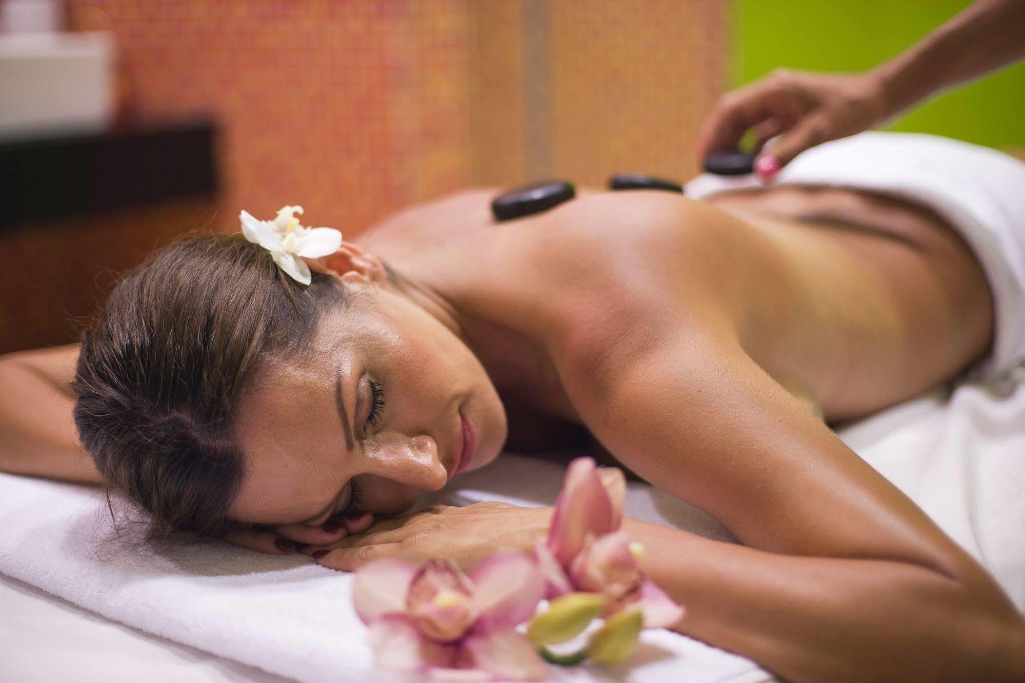 Wellness Hotel Vista Dolni Morava Ngoại thất bức ảnh